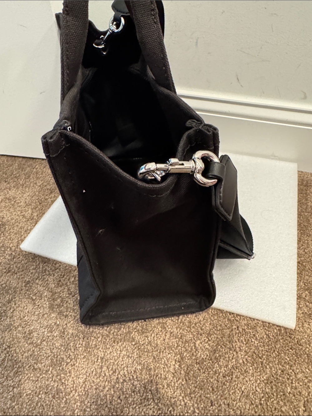 Marc Jacobs Black 'The Tote Bag' Canvas crossbody shoulder tote bag - Picture 4 of 6
